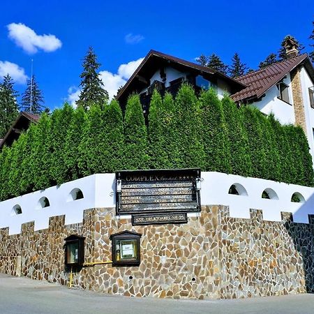 Complex Cochet Hotel Buşteni Buitenkant foto