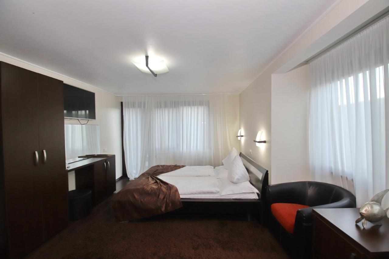 Complex Cochet Hotel Buşteni Buitenkant foto