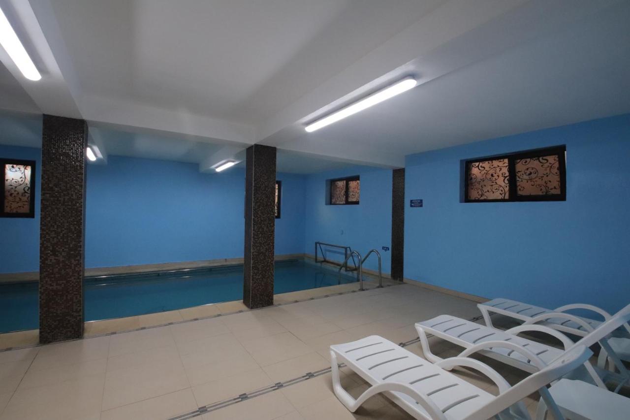 Complex Cochet Hotel Buşteni Buitenkant foto