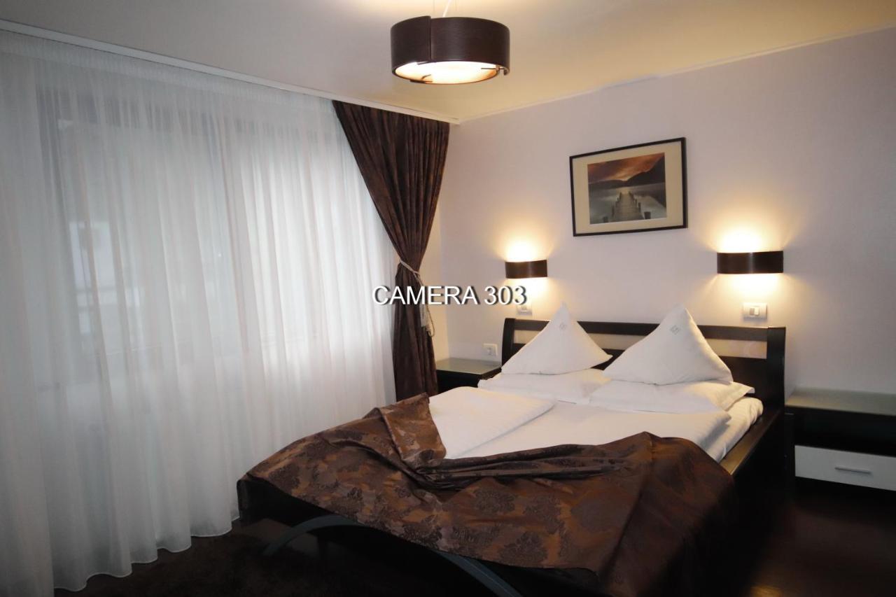 Complex Cochet Hotel Buşteni Buitenkant foto