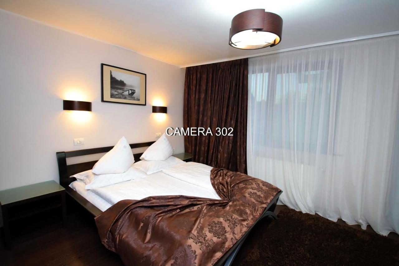 Complex Cochet Hotel Buşteni Buitenkant foto