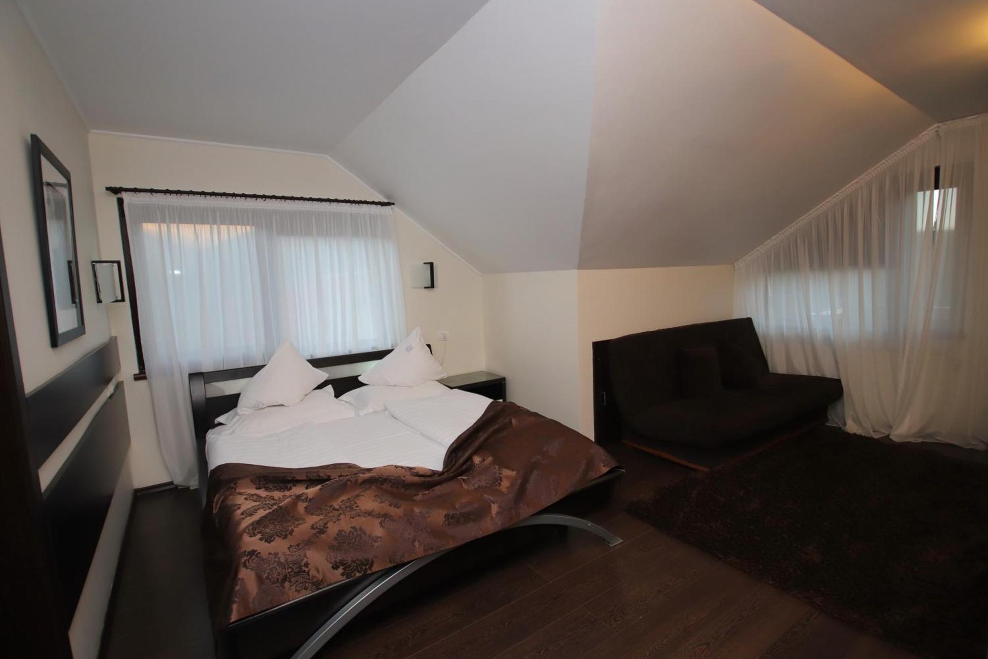 Complex Cochet Hotel Buşteni Buitenkant foto